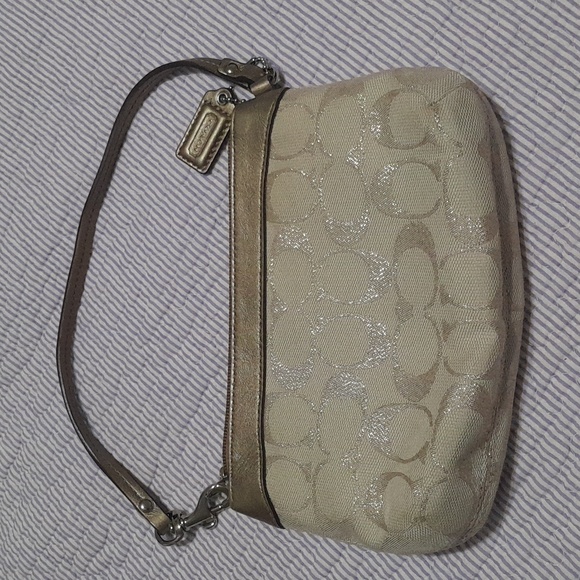 Coach Wristlet/Wallet - Picture 2 of 5